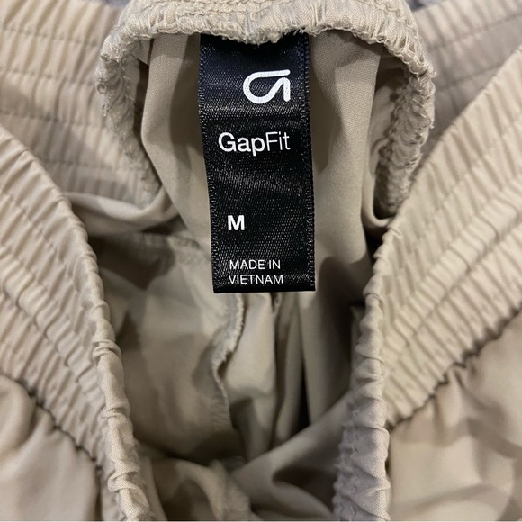 Gap Fit high rise runaround pant, NWOT - Picture 8 of 8